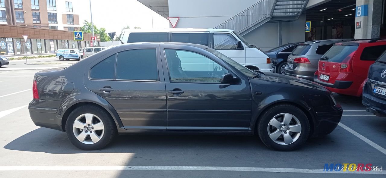 2003' Volkswagen Jetta photo #2