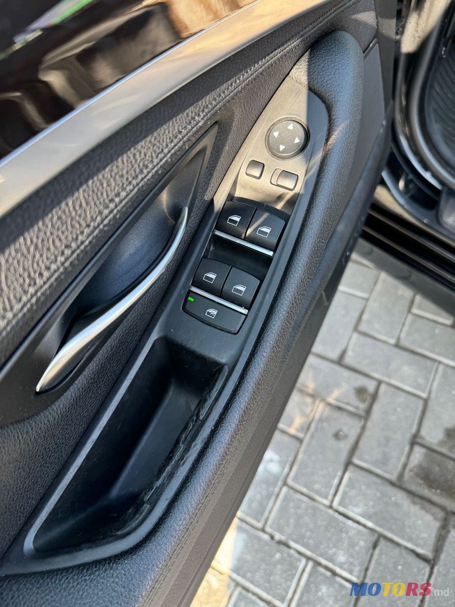 2013' BMW 5 Series photo #4