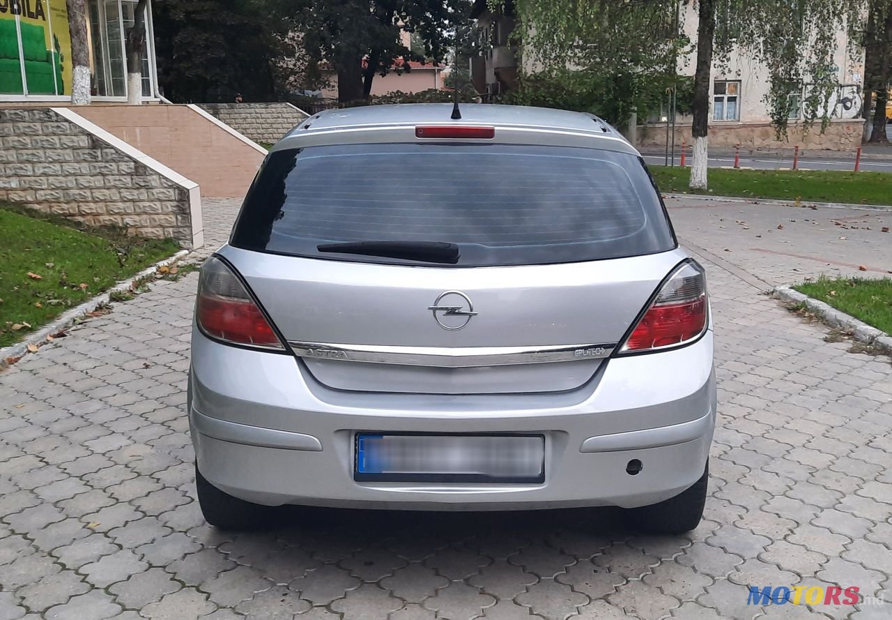 2009' Opel Astra photo #4