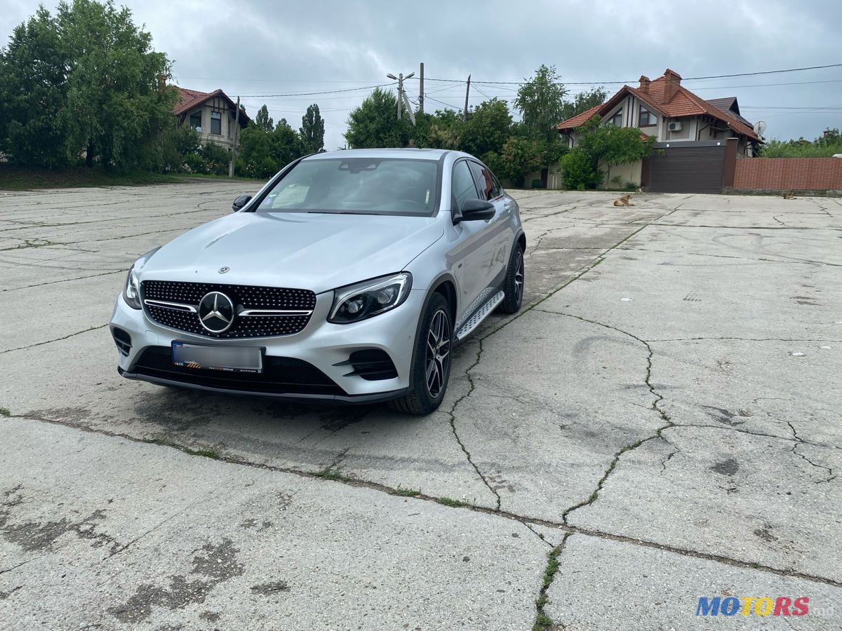 2018' Mercedes-Benz Glc Coupe photo #1