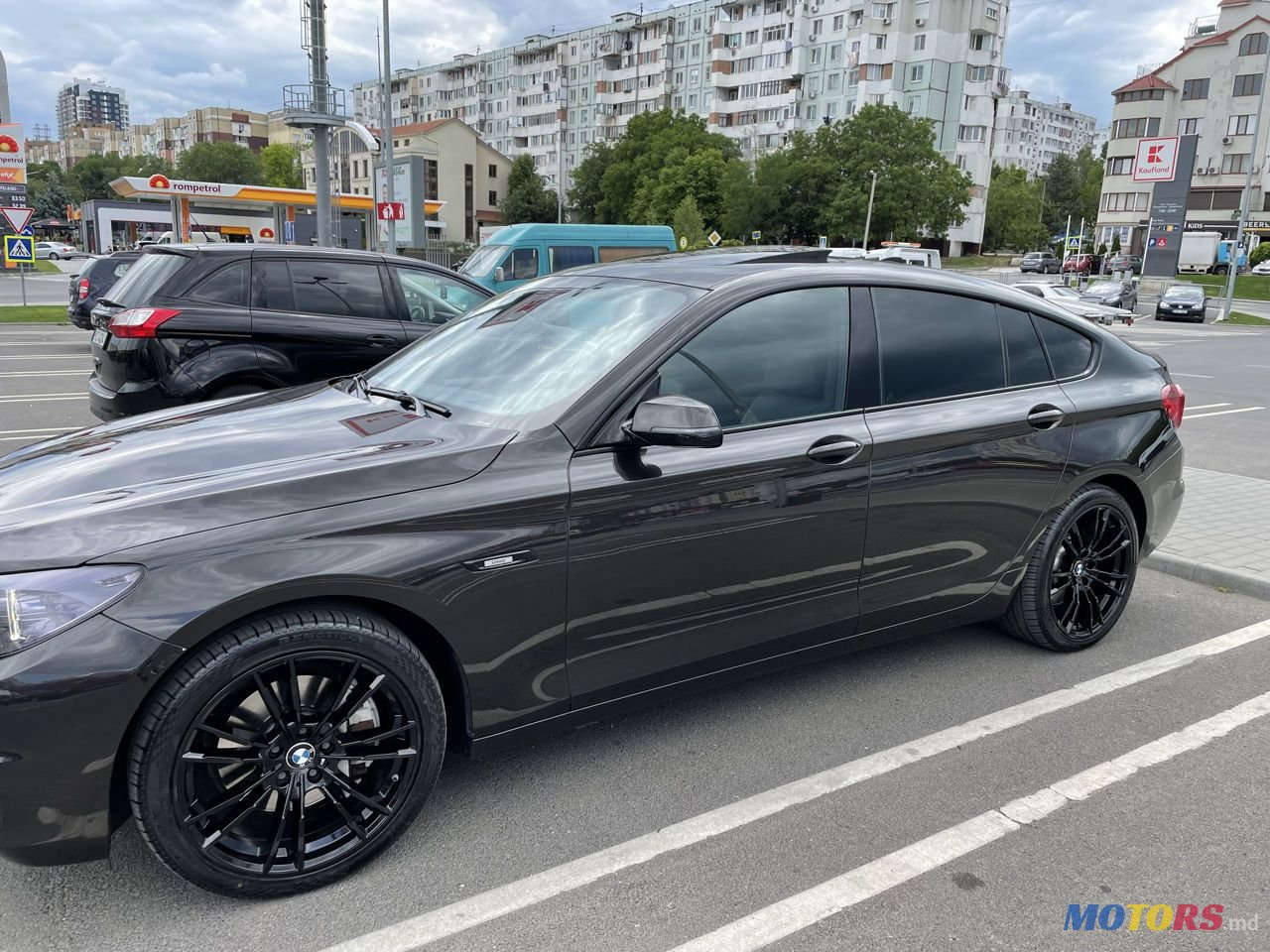 2013' BMW 5 Gt photo #6