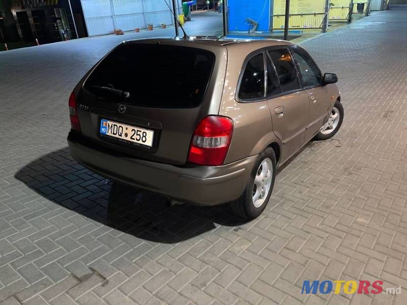 2000' Mazda 323 photo #2