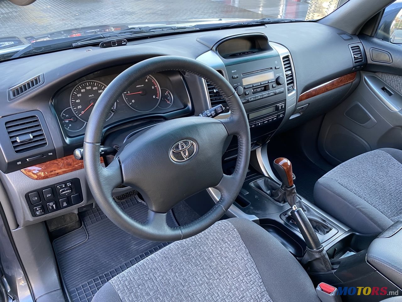 2003' Toyota Land Cruiser Prado photo #5