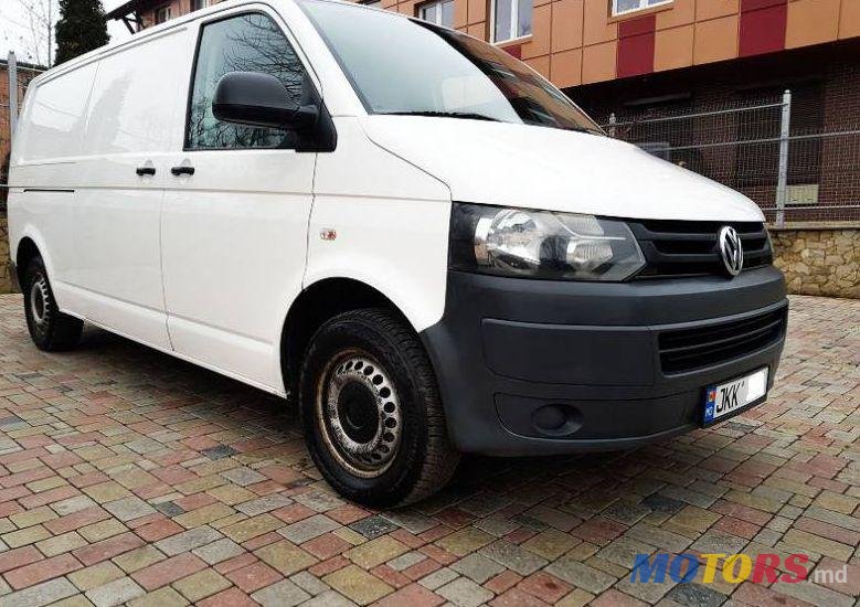 2012' Volkswagen Transporter photo #2