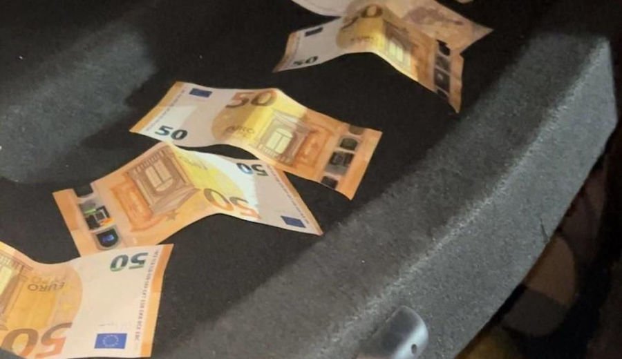 В Кагуле пьяный водитель попытался подкупить полицейских за 300 евро