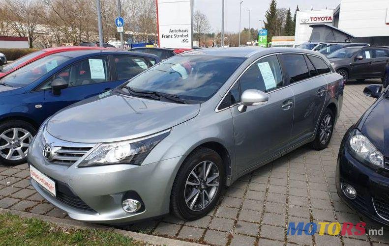 2014' Toyota Avensis photo #1