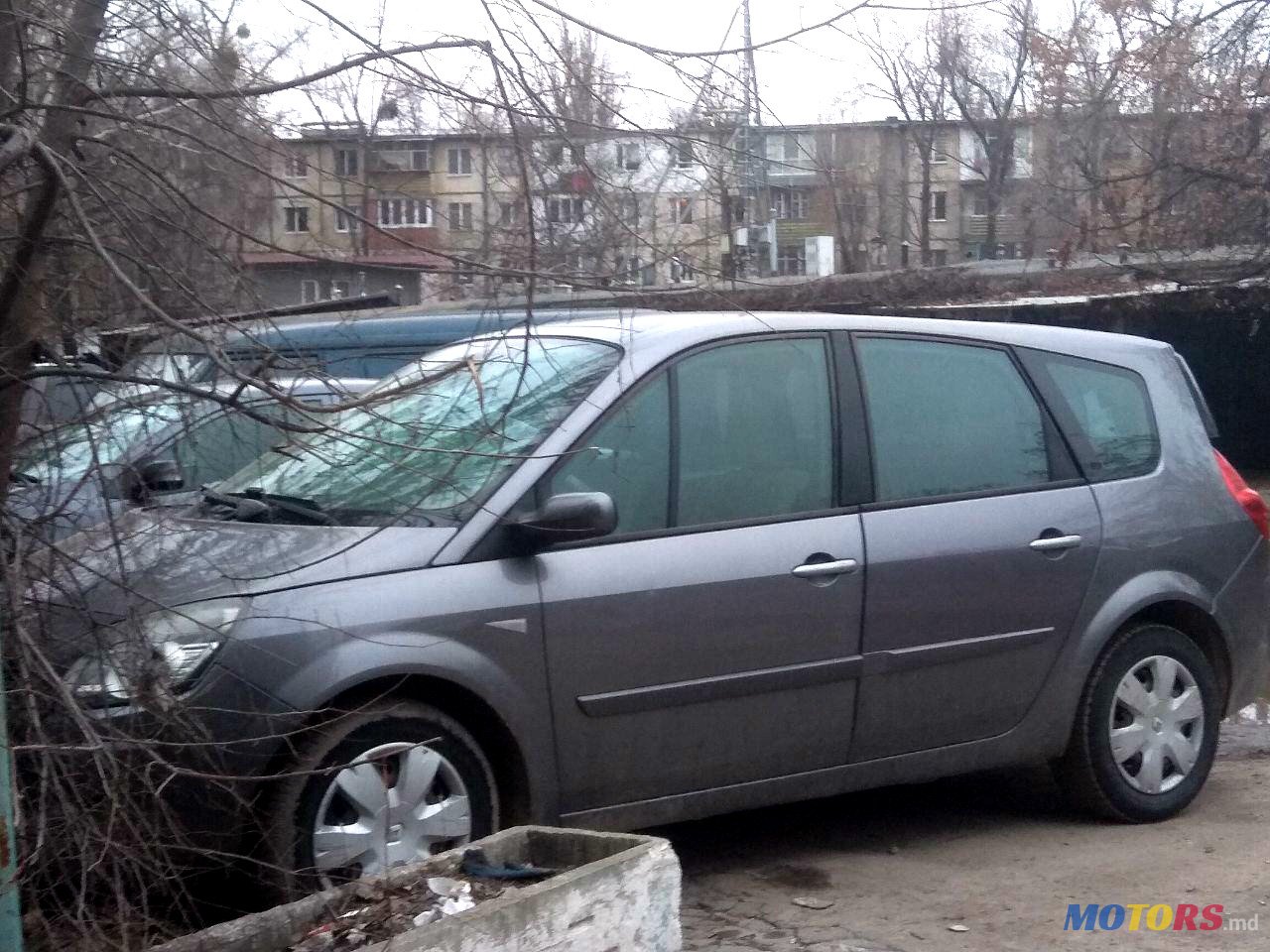 2008' Renault Grand Scenic 2 photo #1