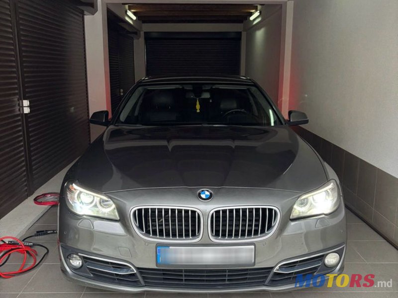 2014' BMW 5 Series photo #1