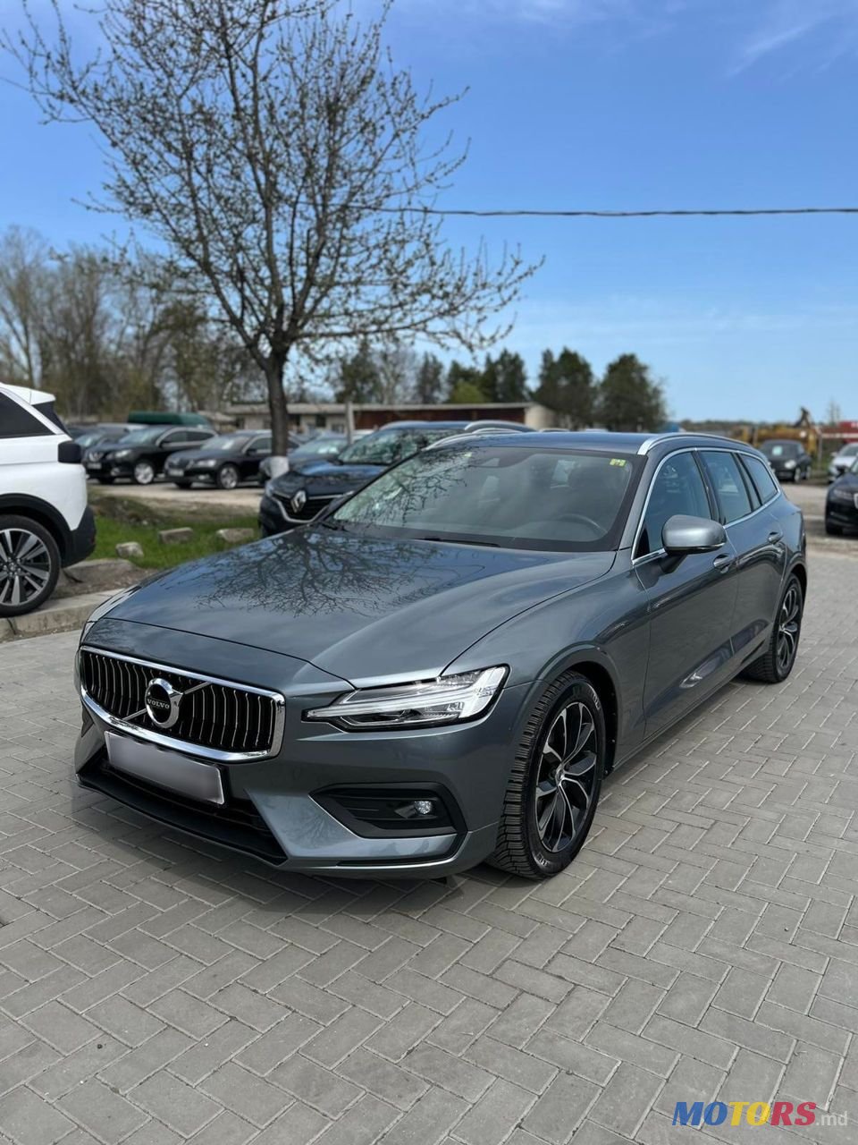 2020' Volvo V60 photo #1