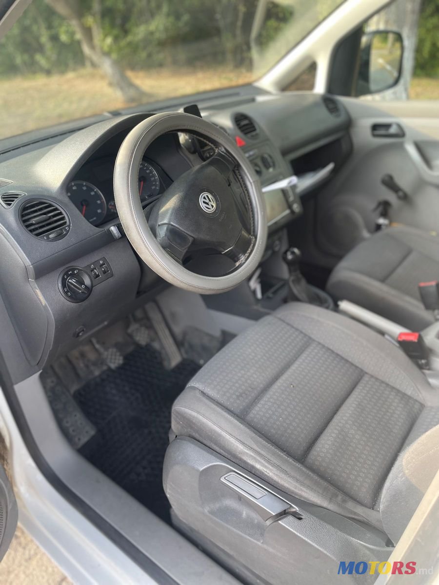 2008' Volkswagen Caddy photo #5