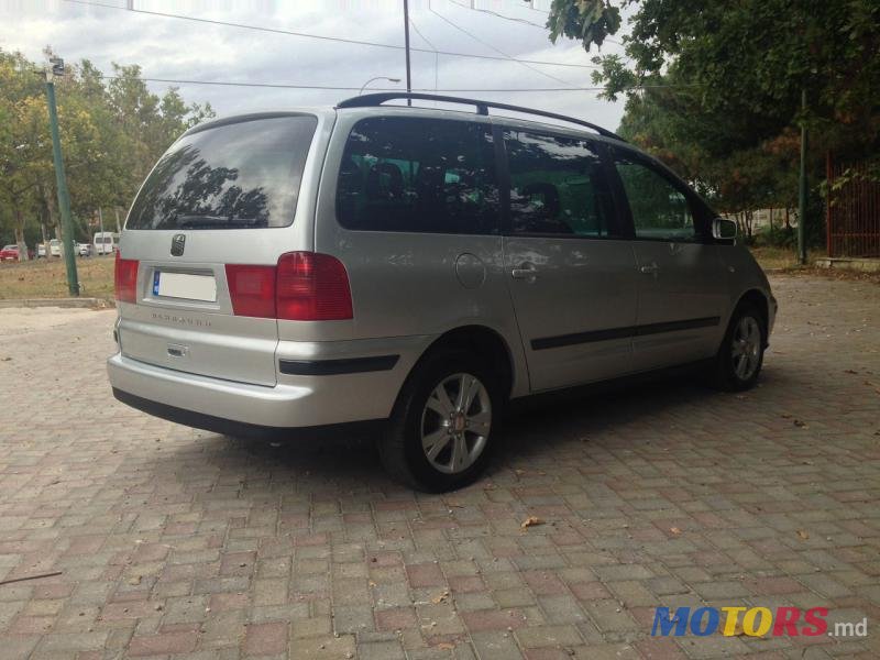 2008' SEAT Alhambra photo #5