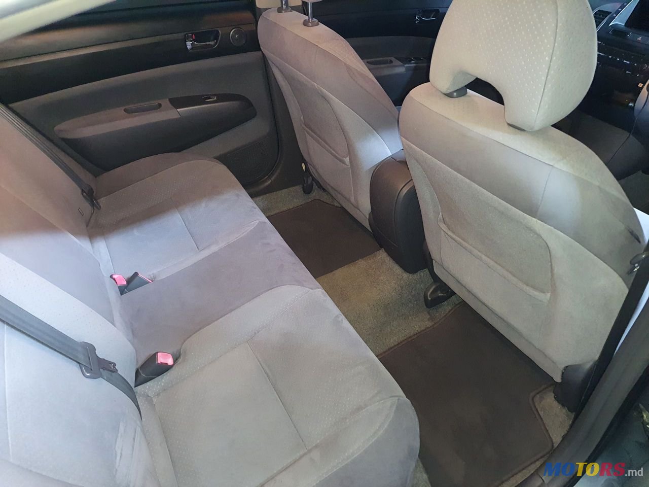 2005' Toyota Prius photo #5