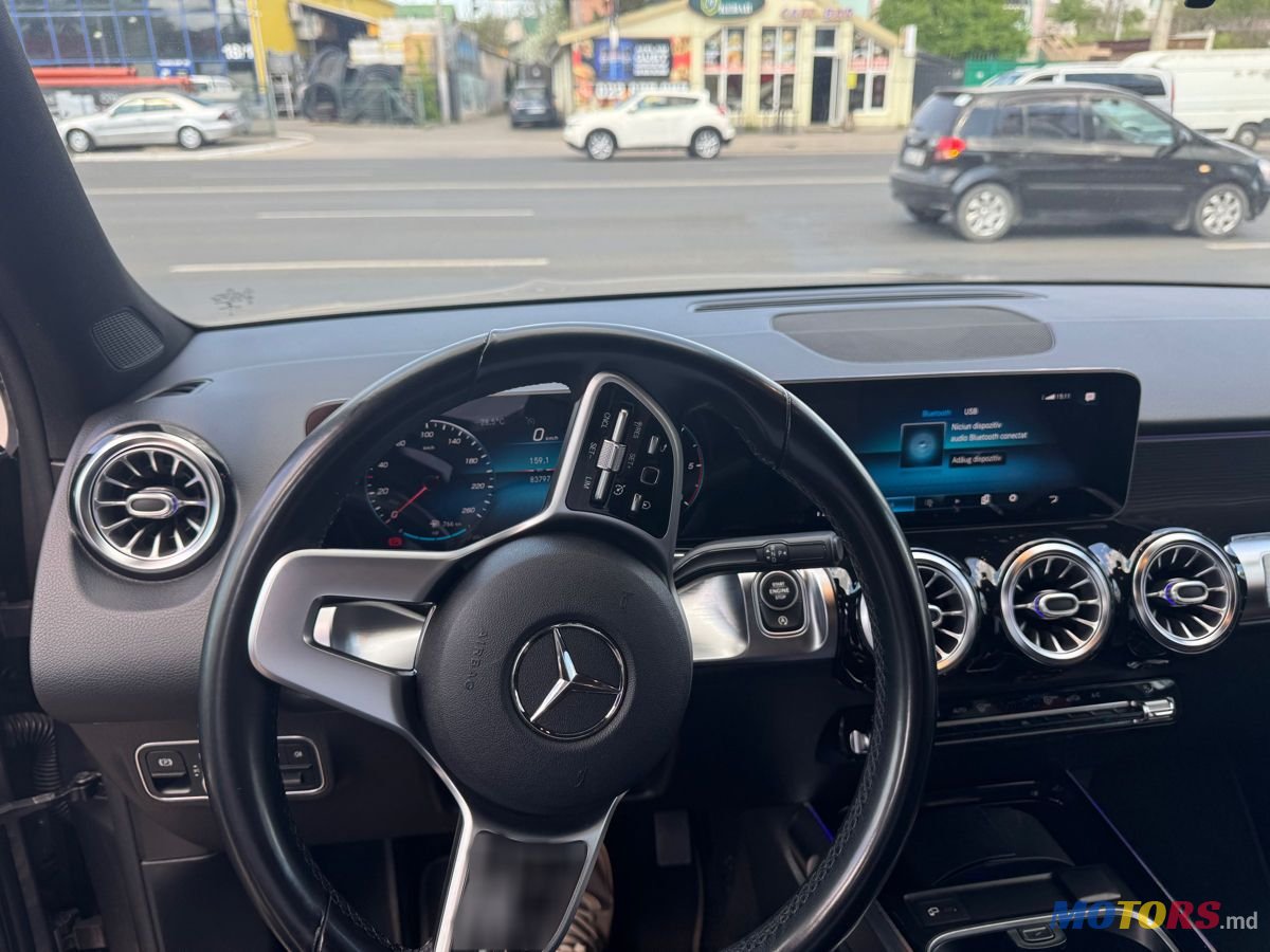 2020' Mercedes-Benz GLB photo #2