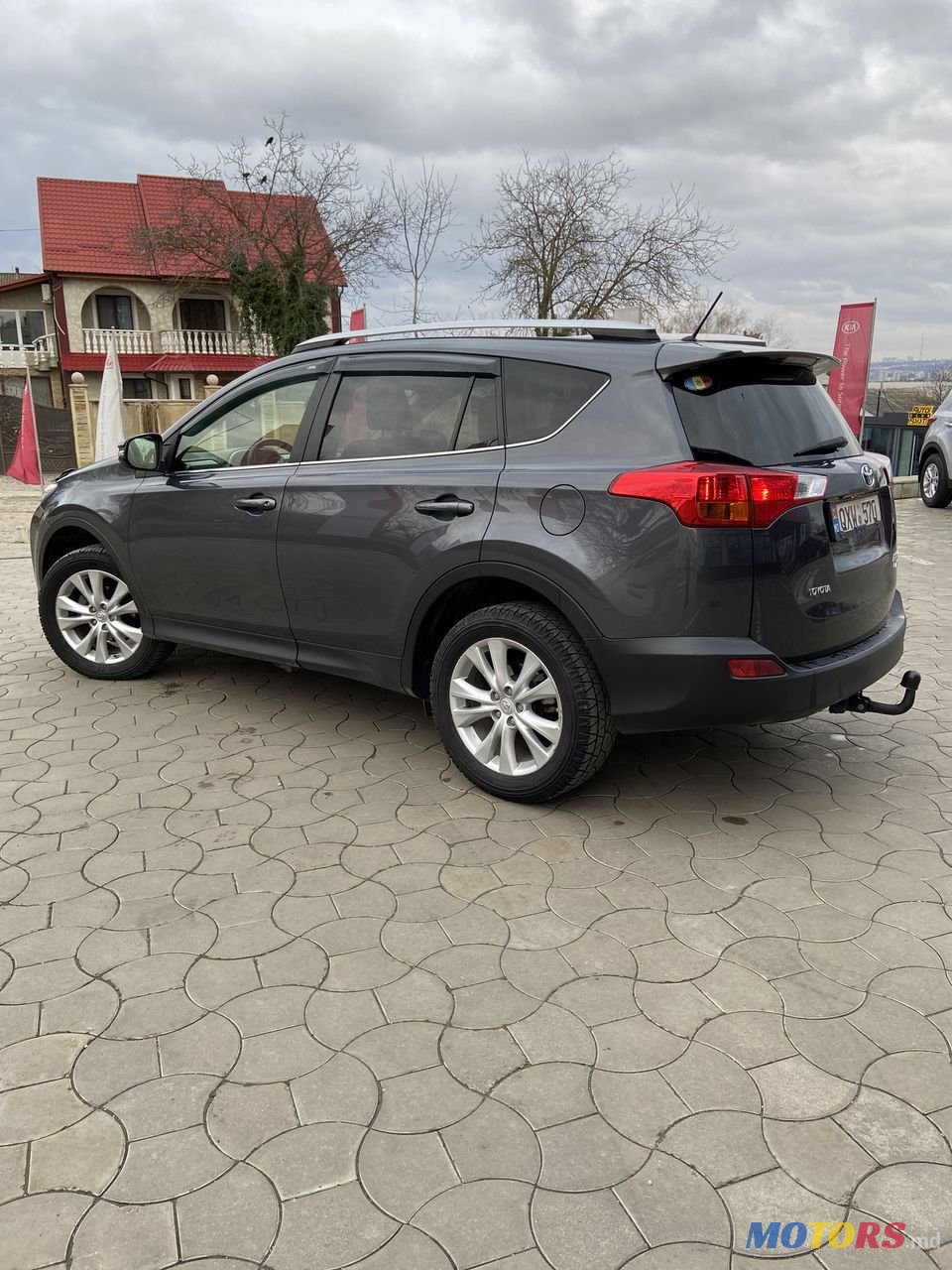 2013' Toyota RAV4 photo #4