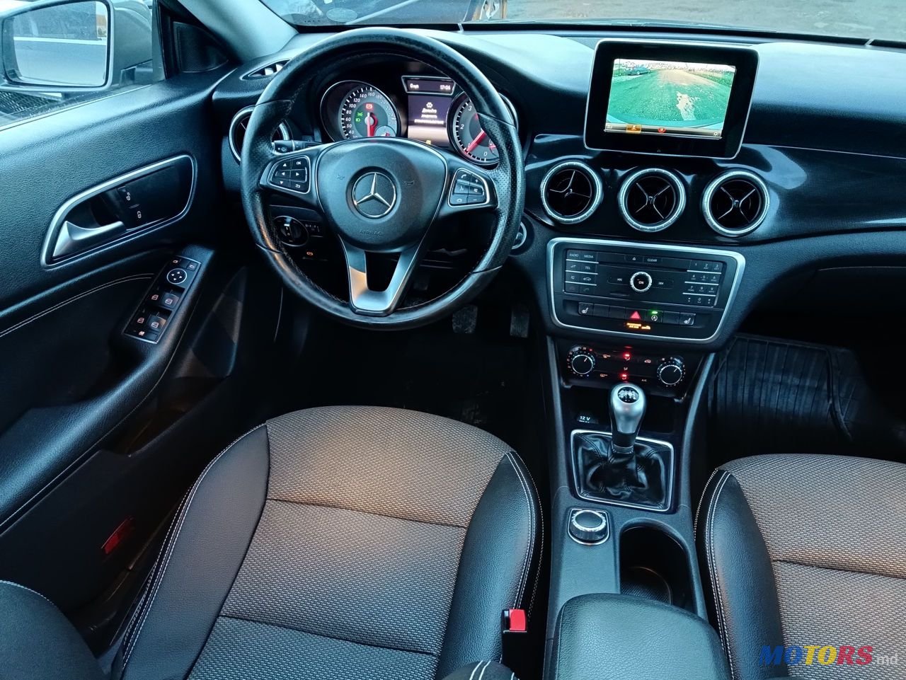 2015' Mercedes-Benz Cla photo #5