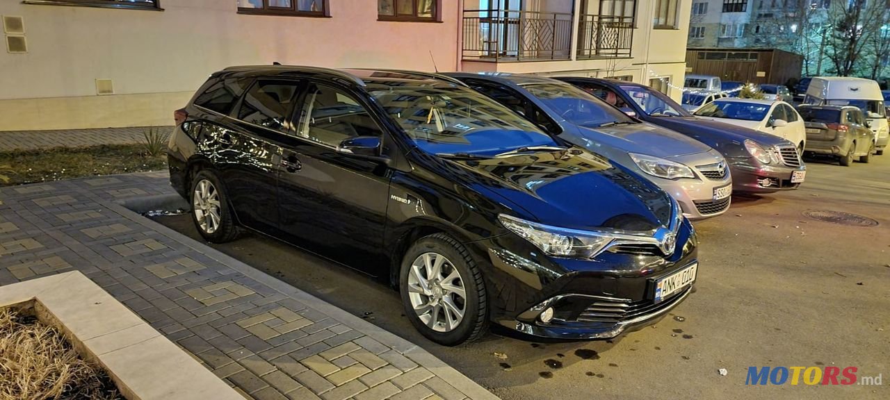 2015' Toyota Auris photo #1