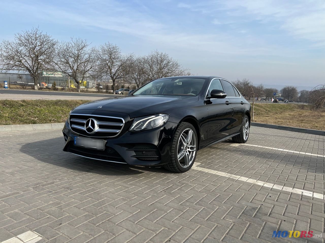 2017' Mercedes-Benz E-Class photo #3