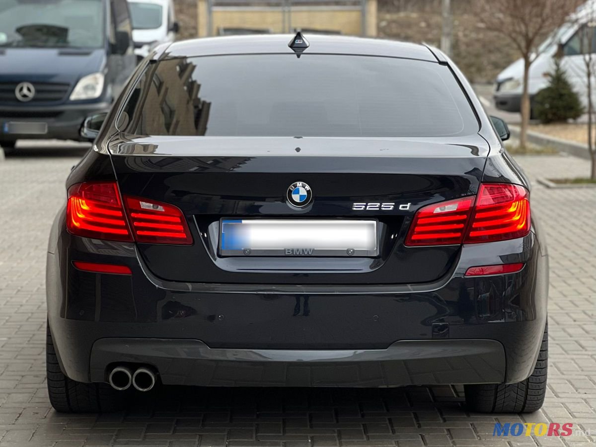 2014' BMW 5 Series photo #4
