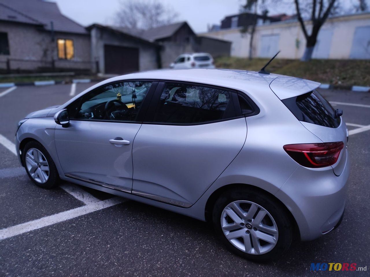 2020' Renault Clio photo #5
