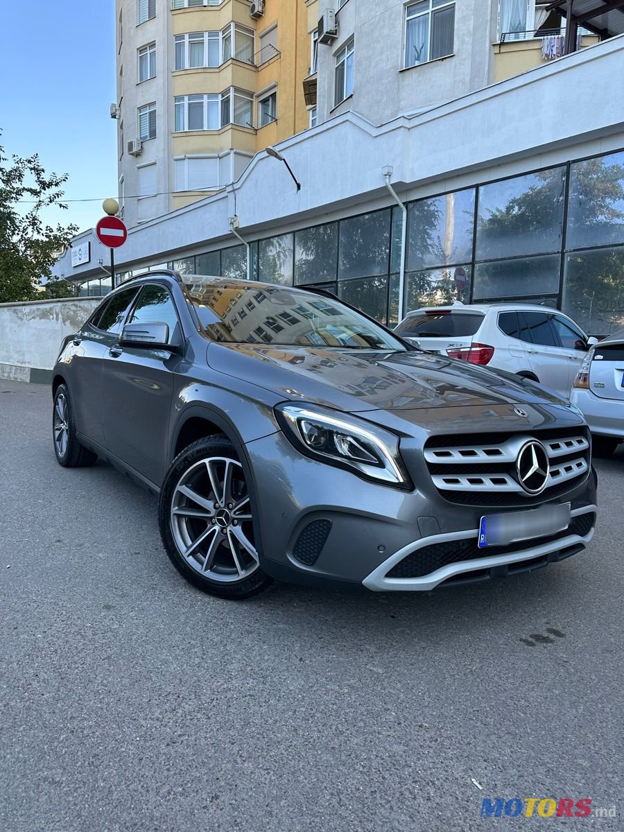 2017' Mercedes-Benz GLA photo #1