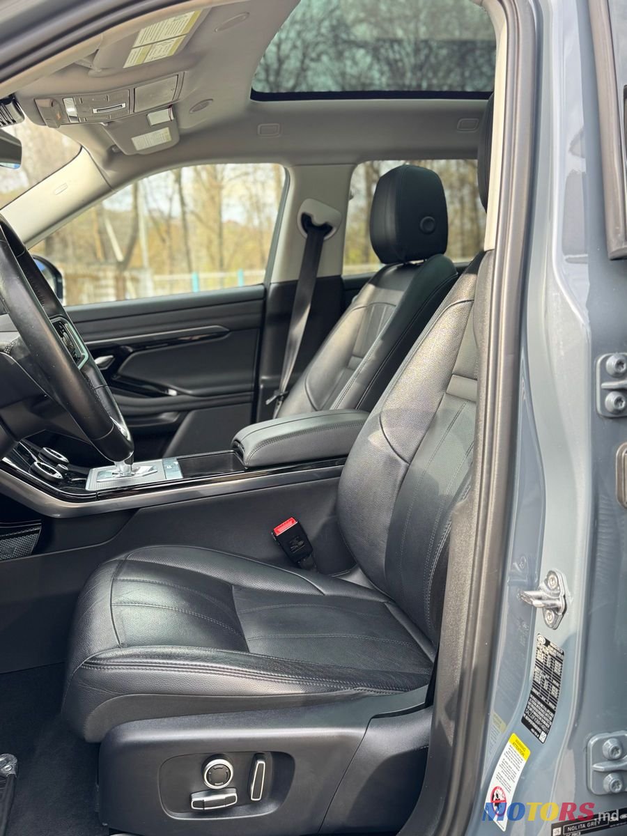 2022' Land Rover Range Rover Evoque photo #5