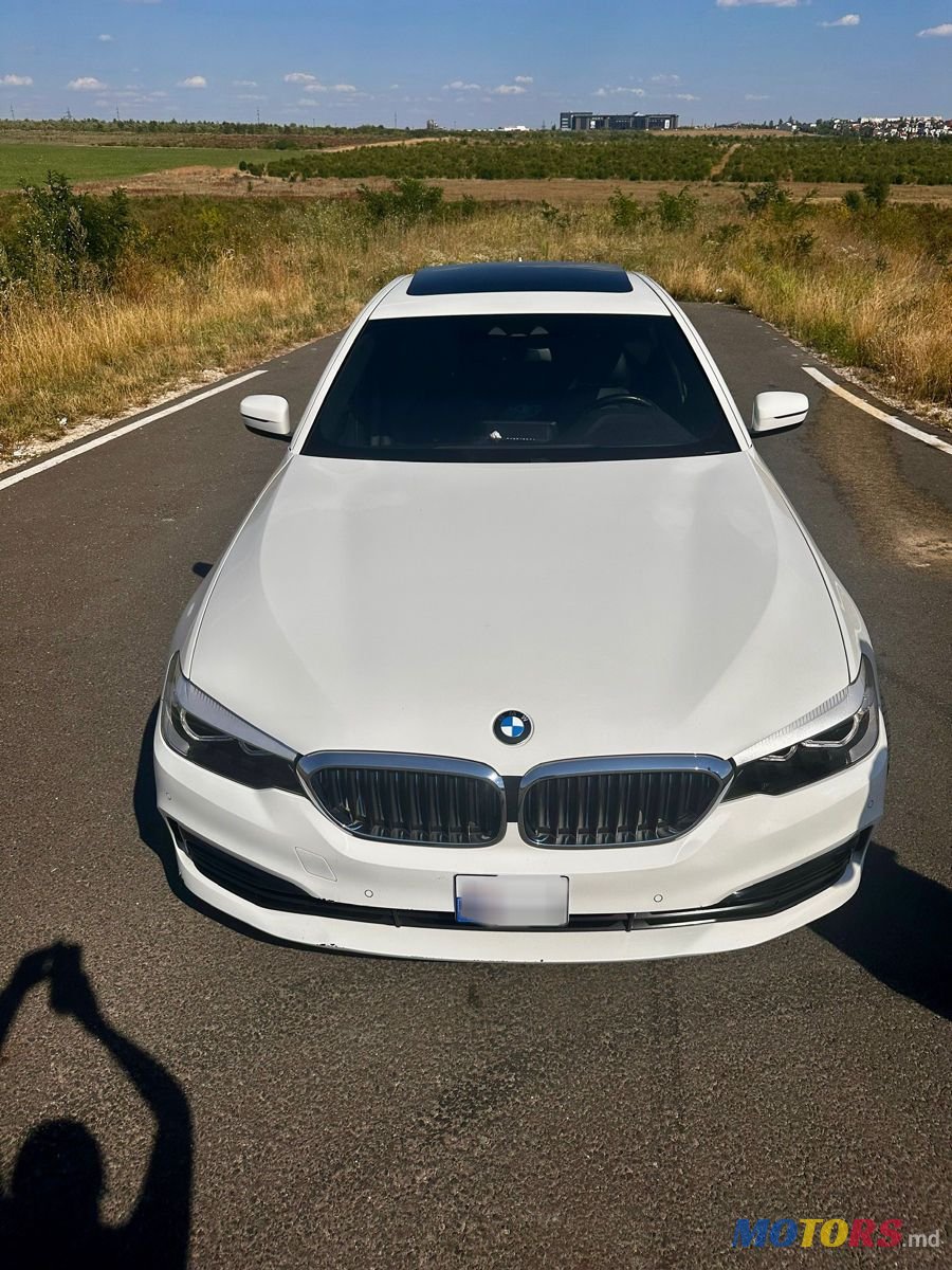 2018' BMW 5 Series photo #2
