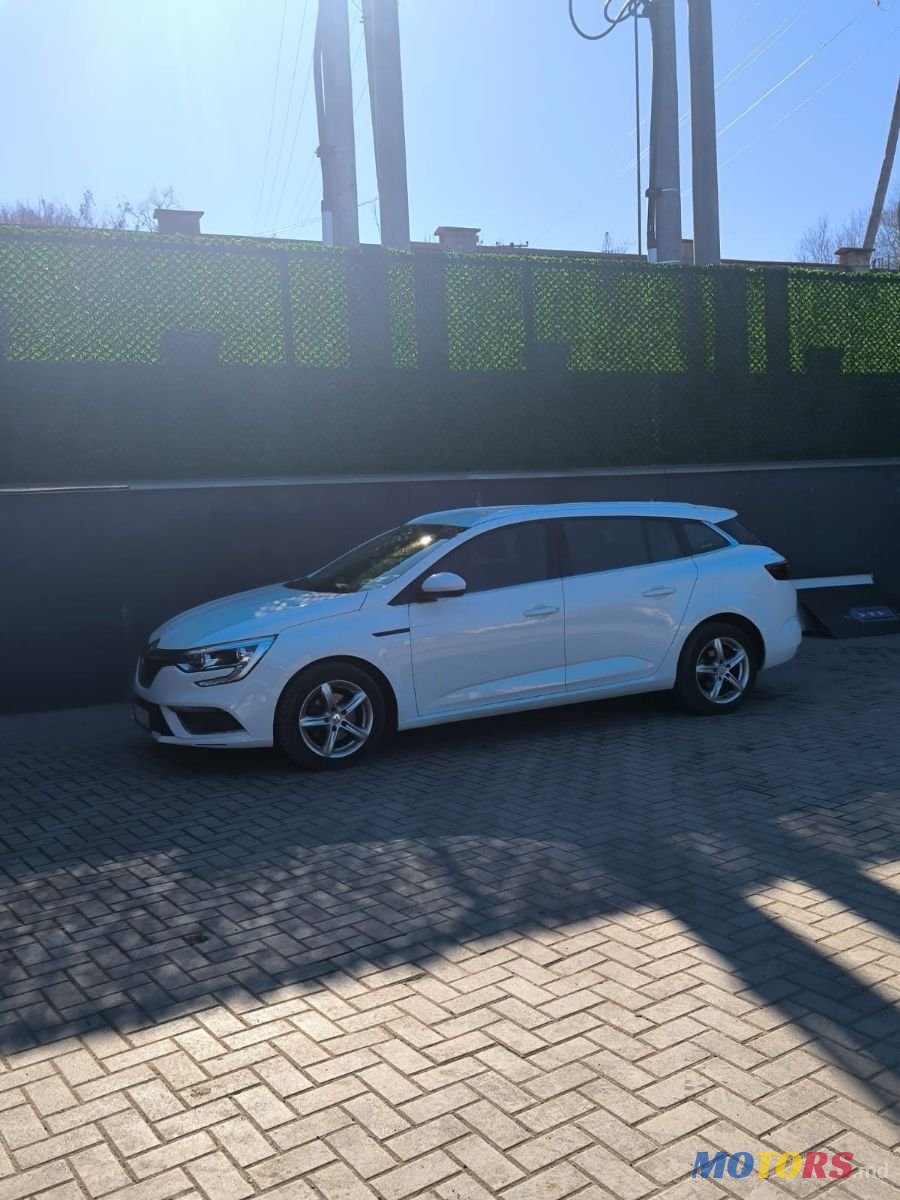 2019' Renault Megane photo #5