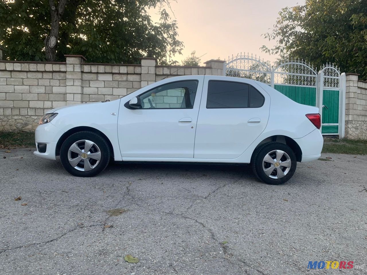 2014' Dacia Logan photo #5