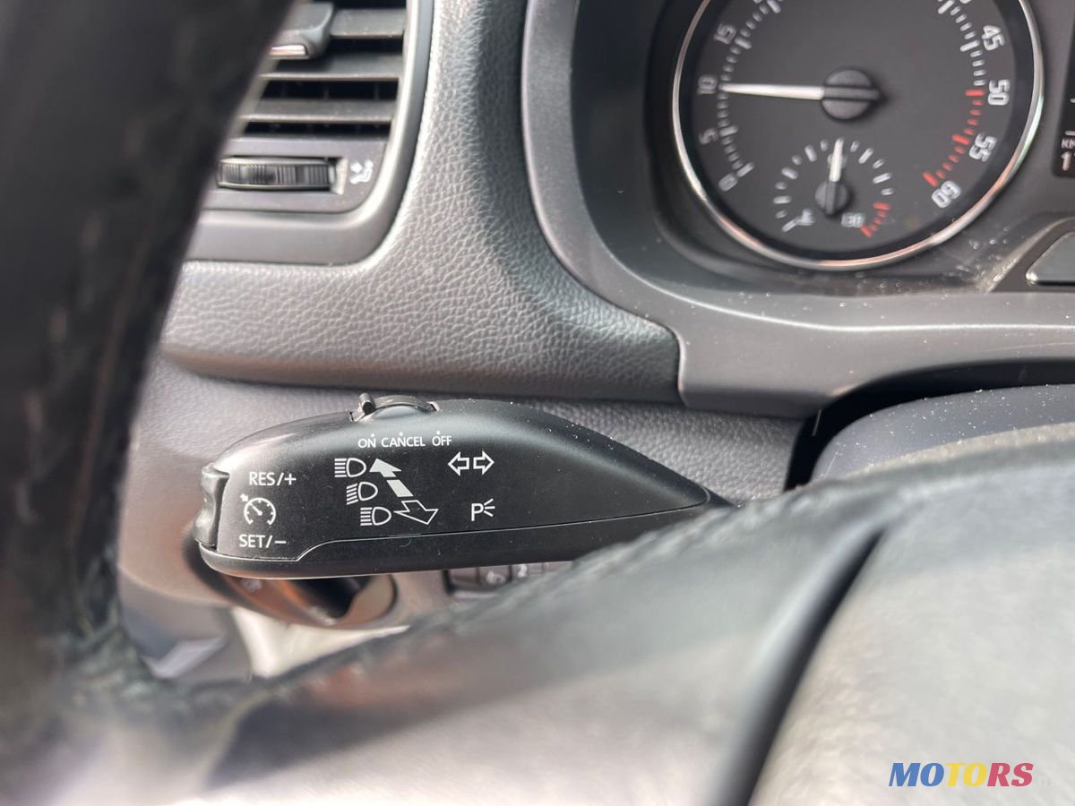 2012' Skoda Fabia photo #5