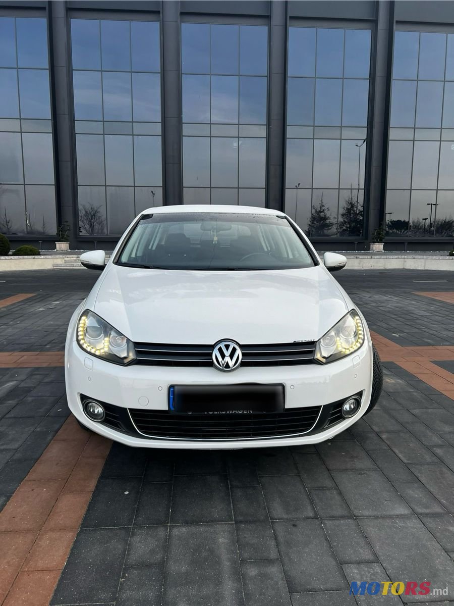 2012' Volkswagen Golf photo #2