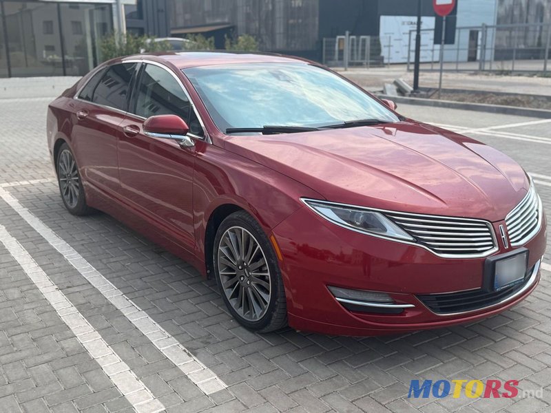 2013' Lincoln MKZ photo #6
