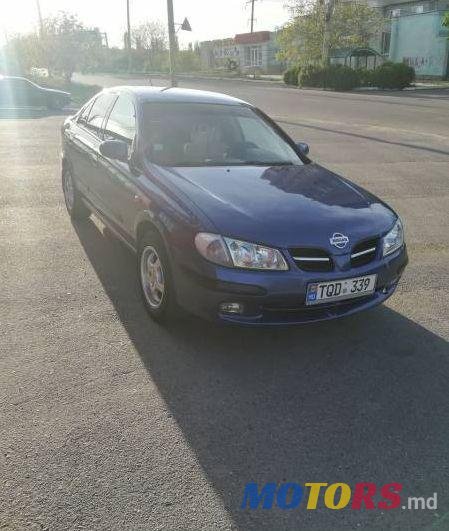 2001' Nissan Almera photo #1