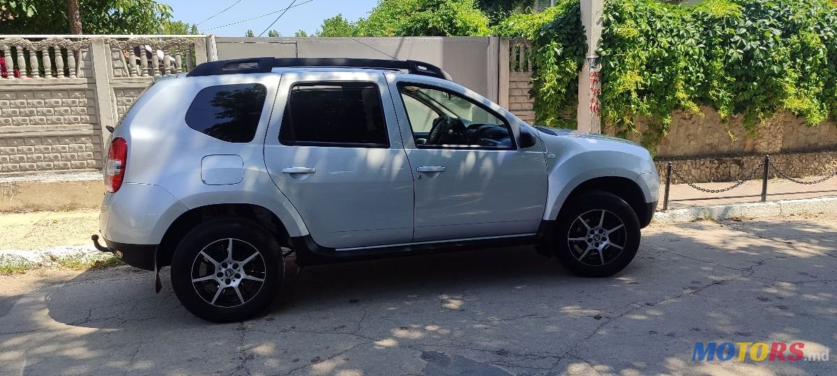 2015' Dacia Duster photo #2