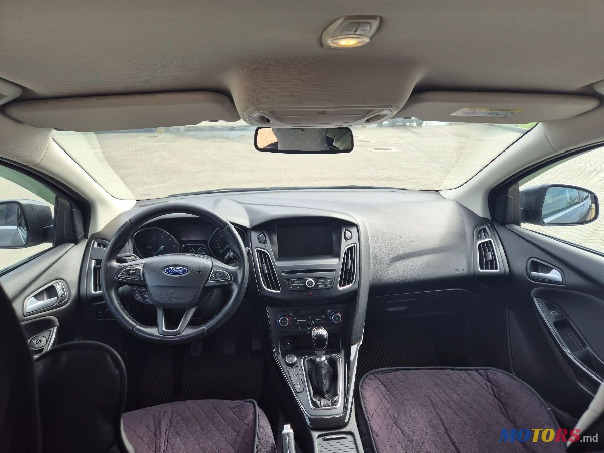 2015' Ford Focus photo #2