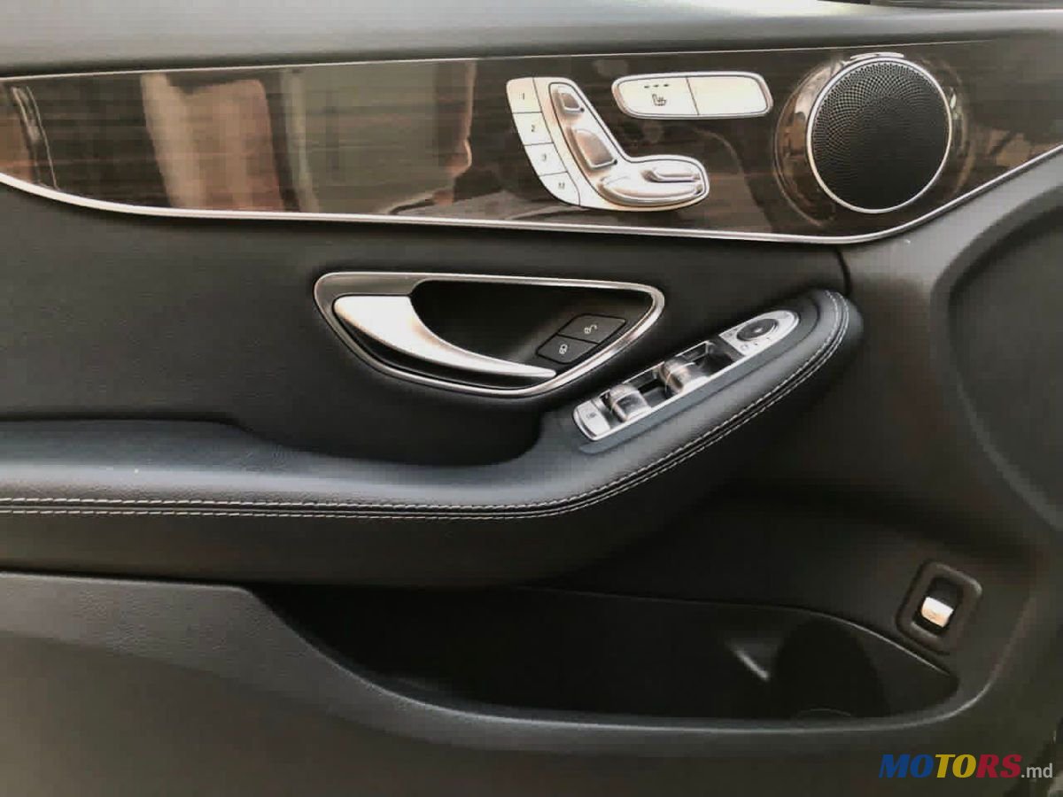 2017' Mercedes-Benz C-Class photo #6