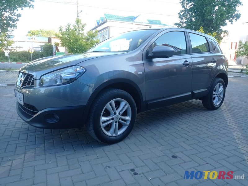 2013' Nissan Qashqai photo #2