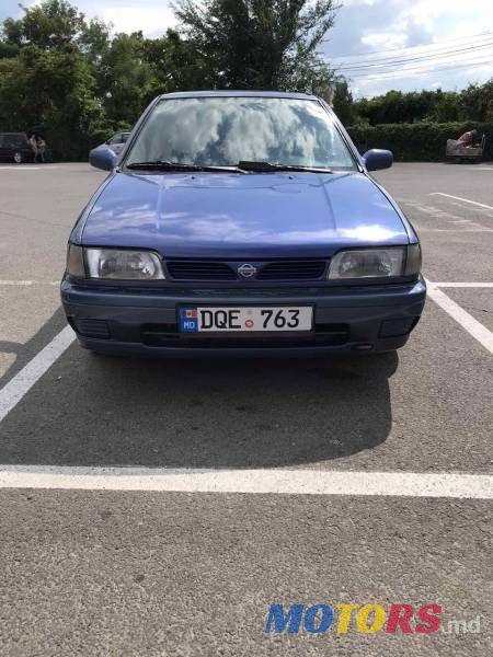1994' Nissan Sunny photo #1