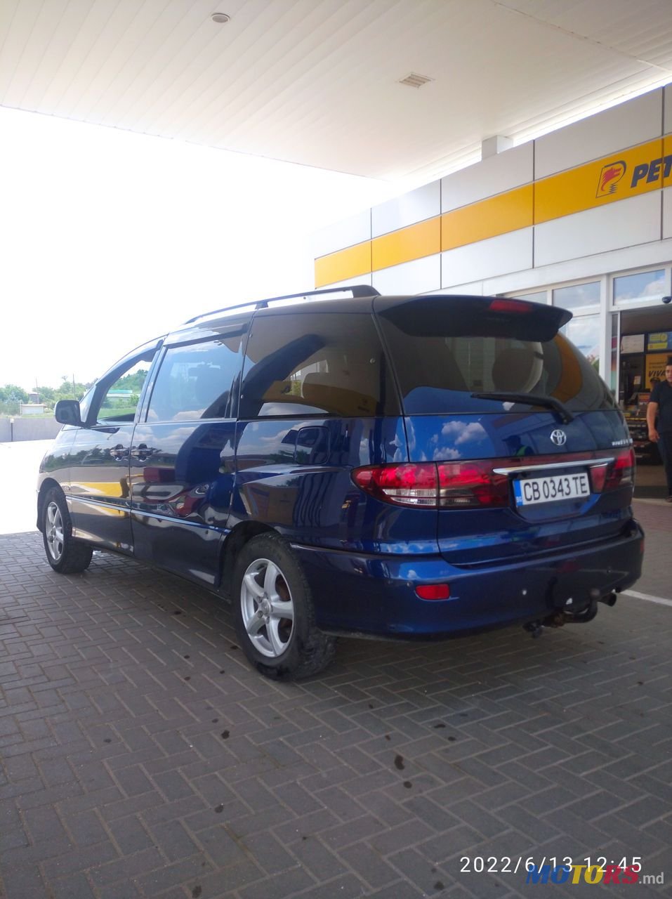 2003' Toyota Previa photo #5