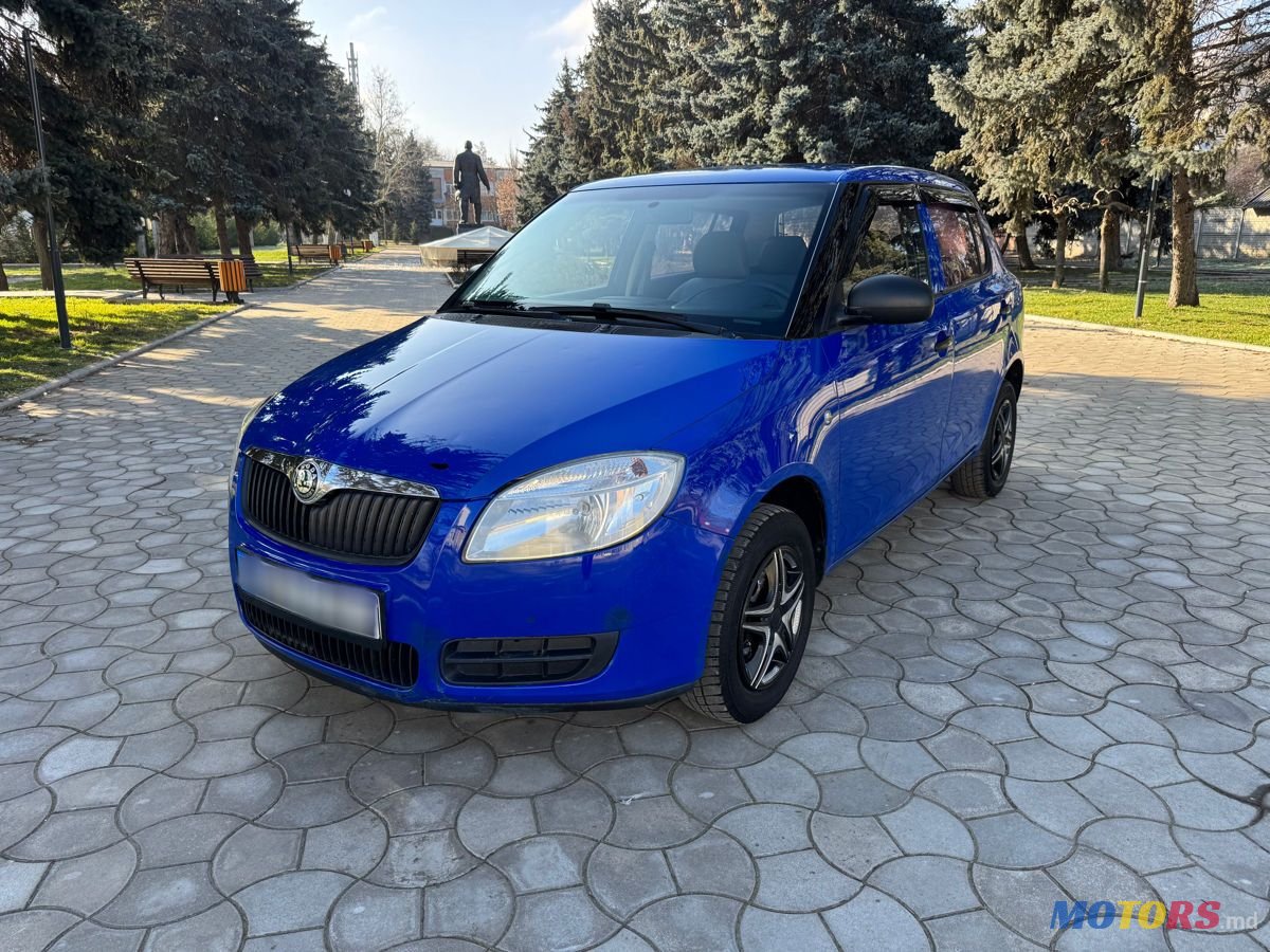 2008' Skoda Fabia photo #1