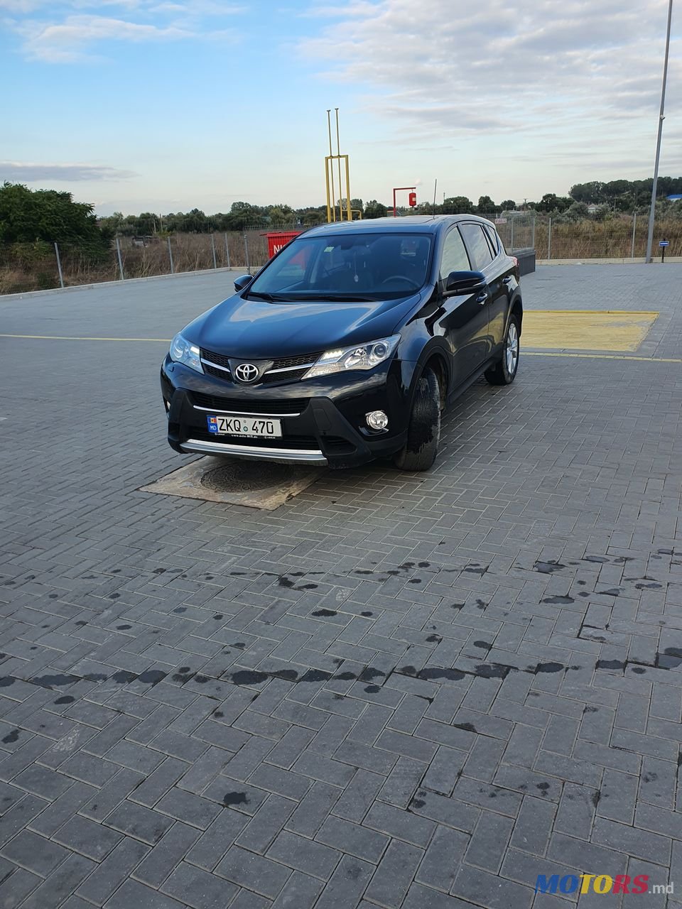 2014' Toyota RAV4 photo #1