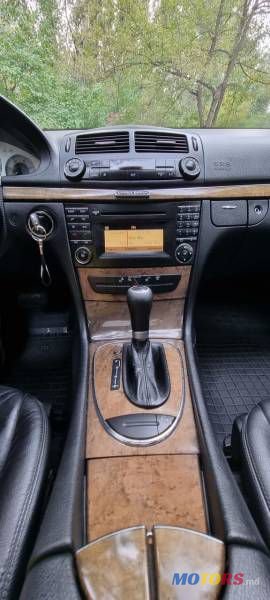 2008' Mercedes-Benz E photo #5