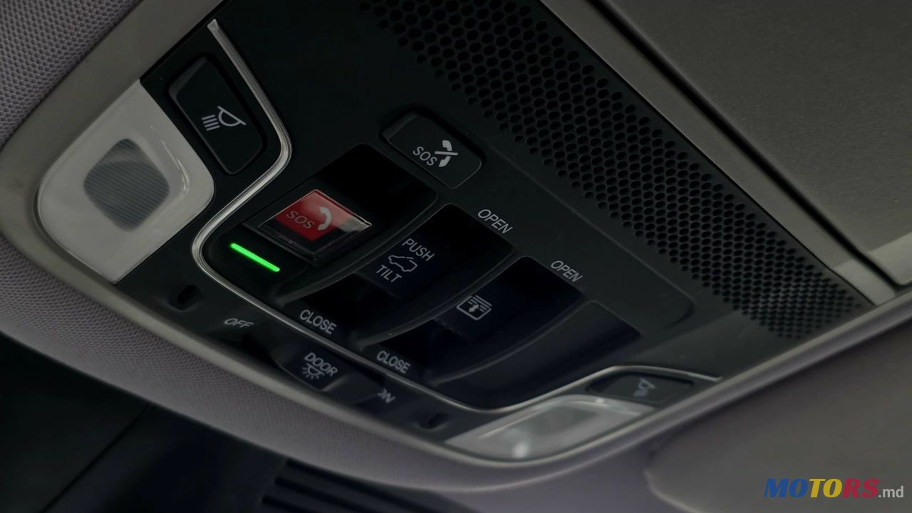 2020' Honda CR-V photo #5