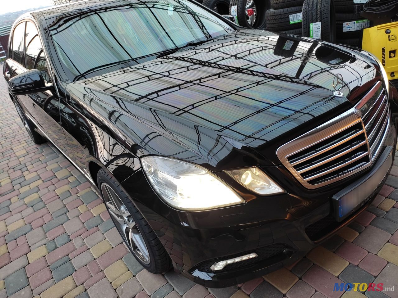 2011' Mercedes-Benz E Класс photo #2