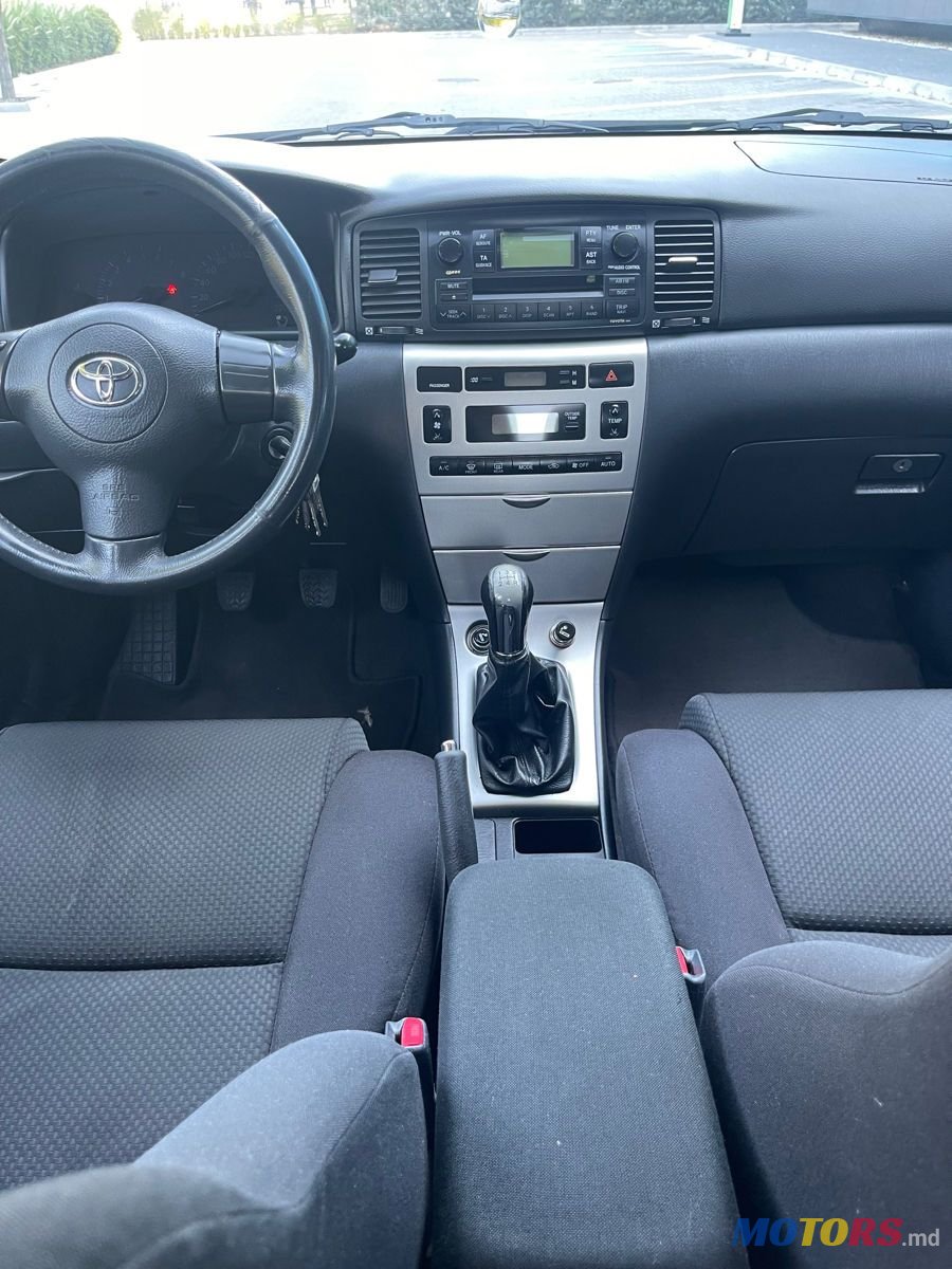 2005' Toyota Corolla photo #5