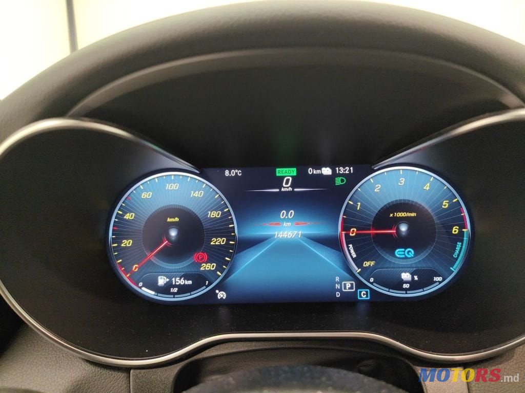 2021' Mercedes-Benz GLC photo #6