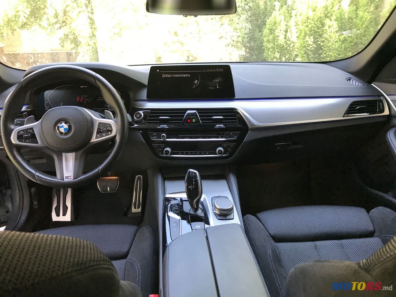 2019' BMW 5 Series photo #6