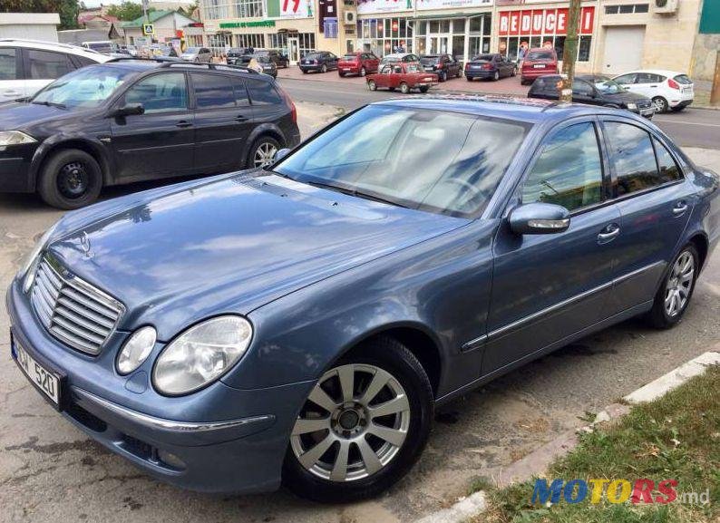 2006' Mercedes-Benz E photo #2