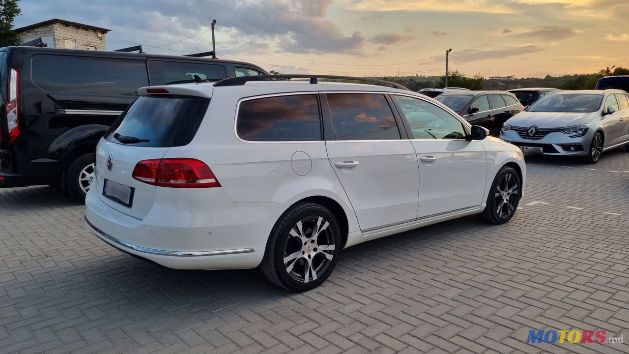 2013' Volkswagen Passat photo #1