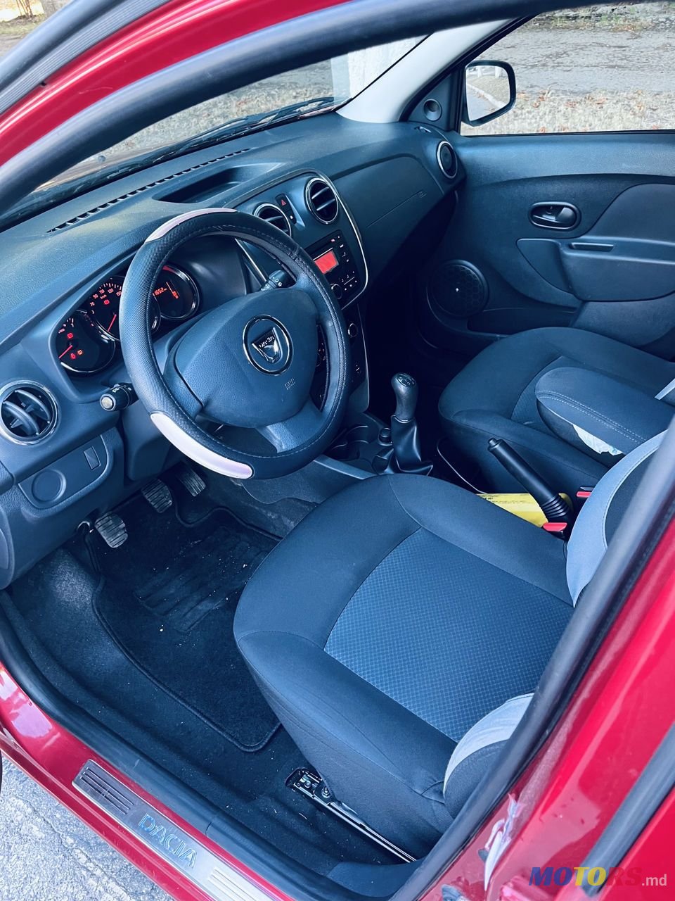 2014' Dacia Logan Mcv photo #5