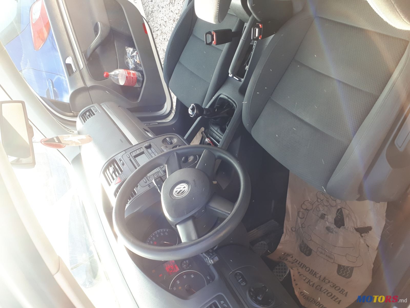 2004' Volkswagen Golf photo #1